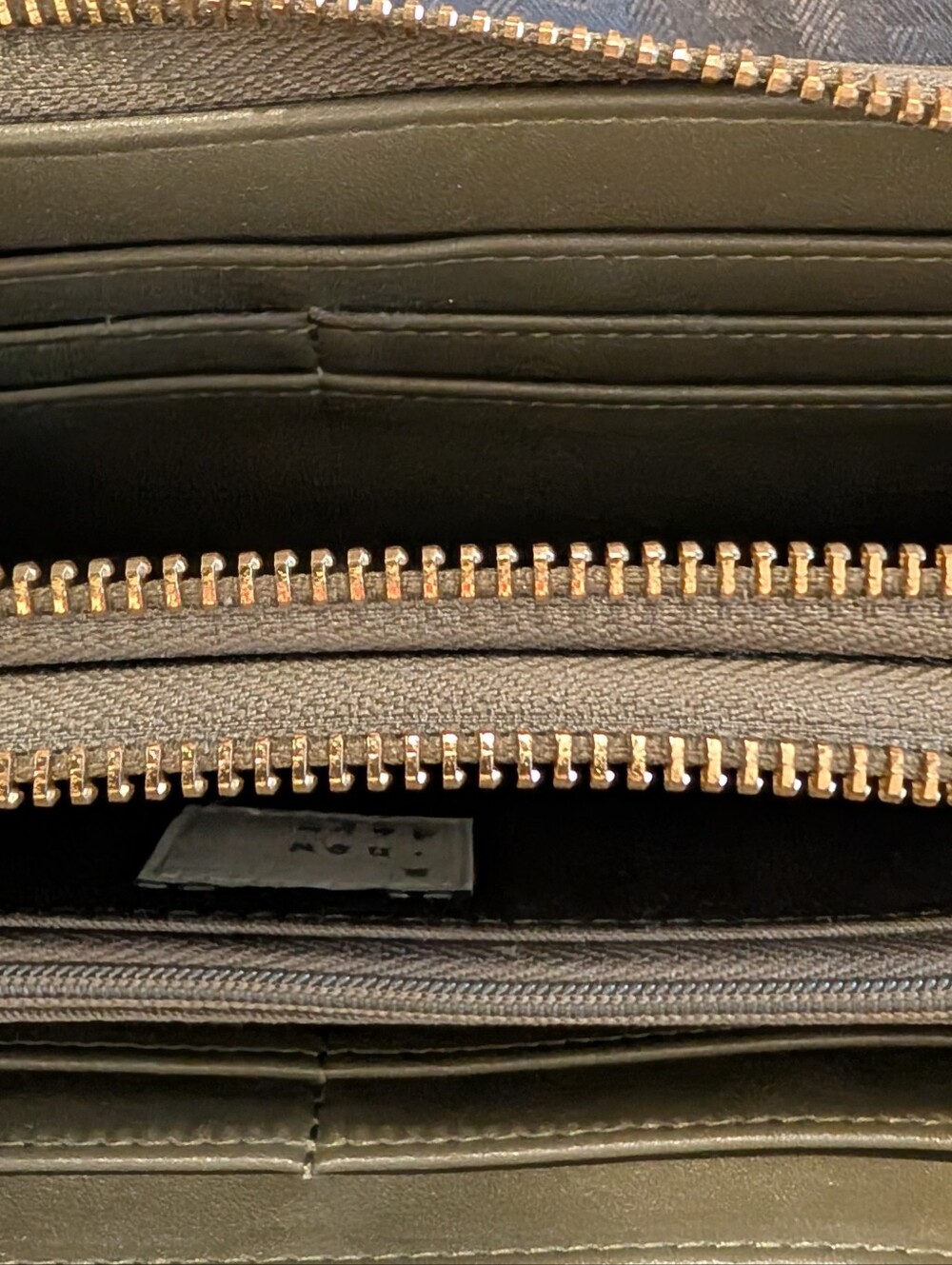 NEW DAY WRISTLET. - Picture 2 of 11